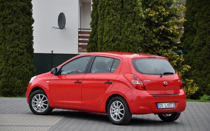 Hyundai i20 cena 15900 przebieg: 220000, rok produkcji 2011 z Ryglice małe 781